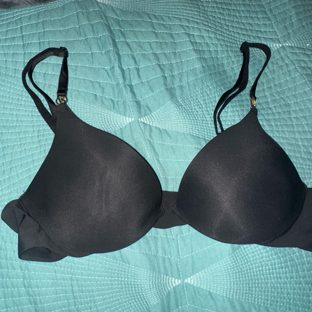 New Victoria Secret Bra